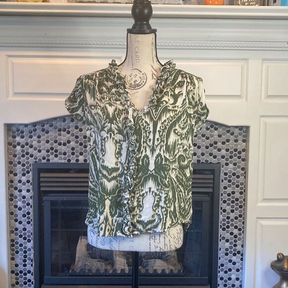 Cupio Tops - Cupio button front blouse , size medium, good used condition